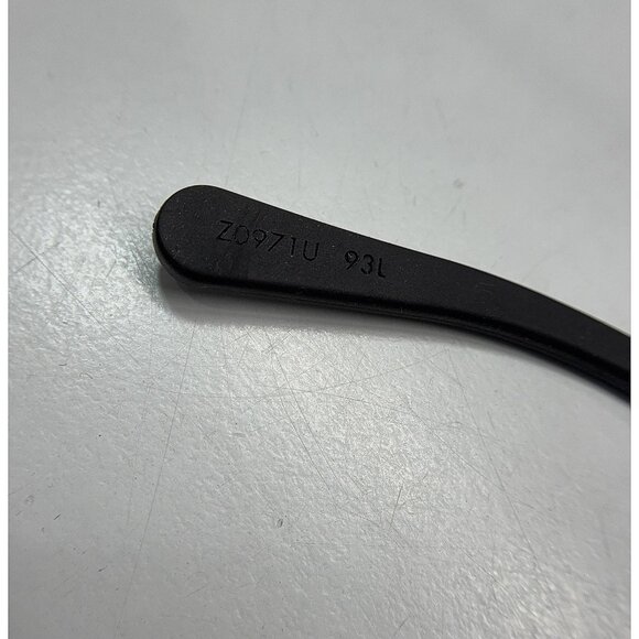 Louis Vuitton Monogram Sunglasses Dark Gun Party Aviator Unisex - Picture 9 of 10